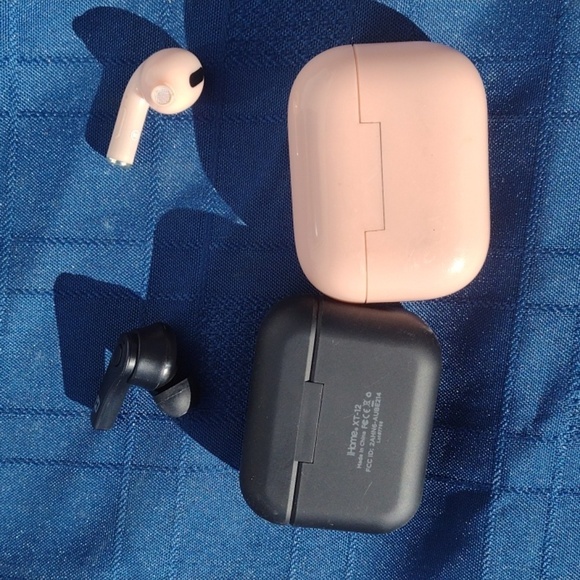 I home & Amazon Basics Earbuds NWOT - Picture 2 of 2